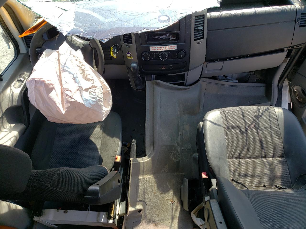 2011 Mercedes-Benz Sprinter 2500 VIN: WD3PE8CB9B5561289 Lot: 69961823