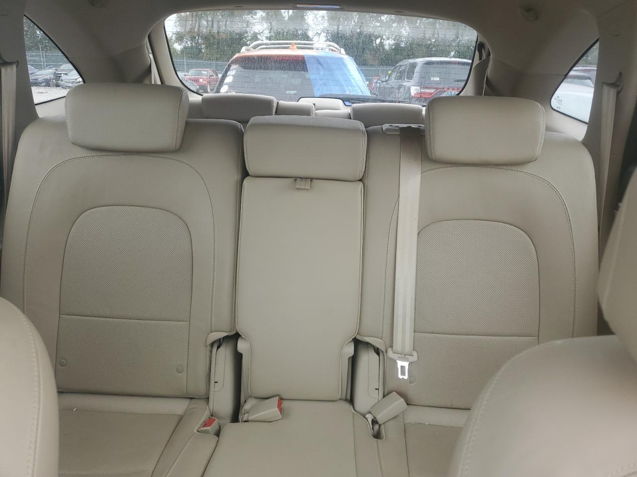 2011 Hyundai Veracruz Gls VIN: KM8NU4CC2BU170469 Lot: 58105714