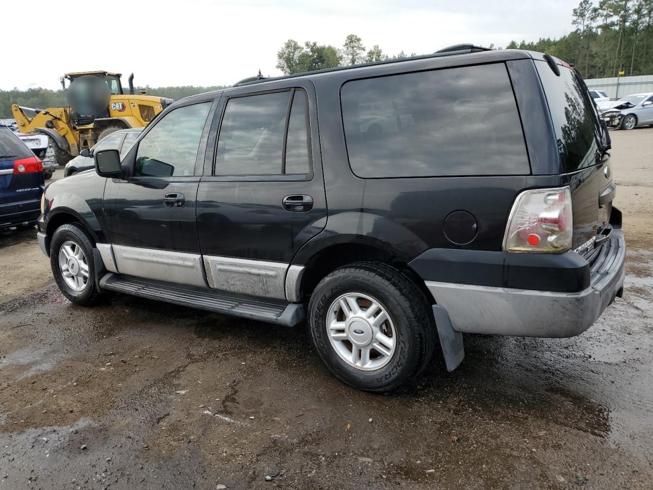 2003 Ford Expedition - Image 2