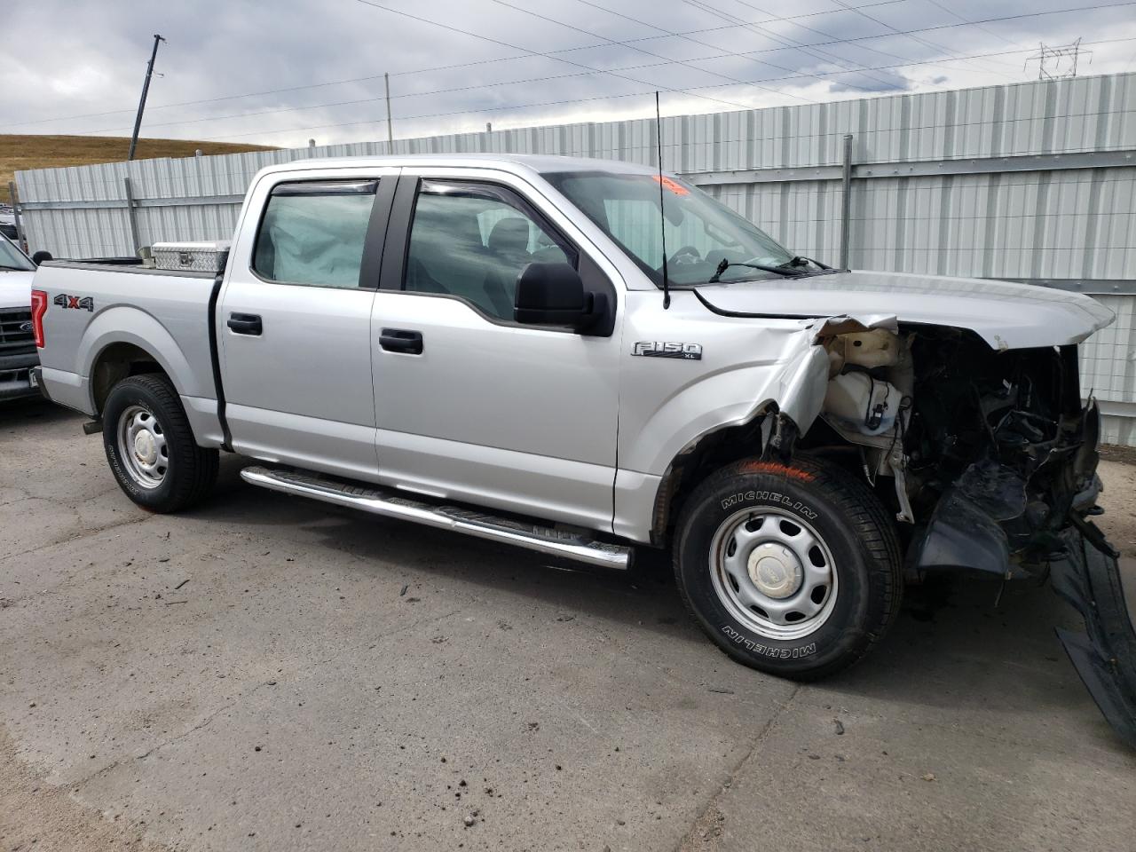 2015 Ford F-150 - Image 4
