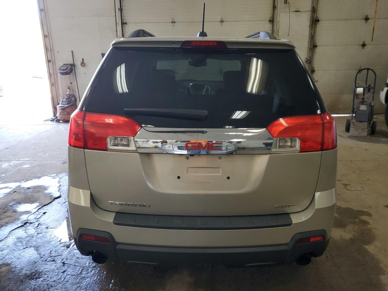 2GKFLWE31F6174915 2015 GMC Terrain Sle