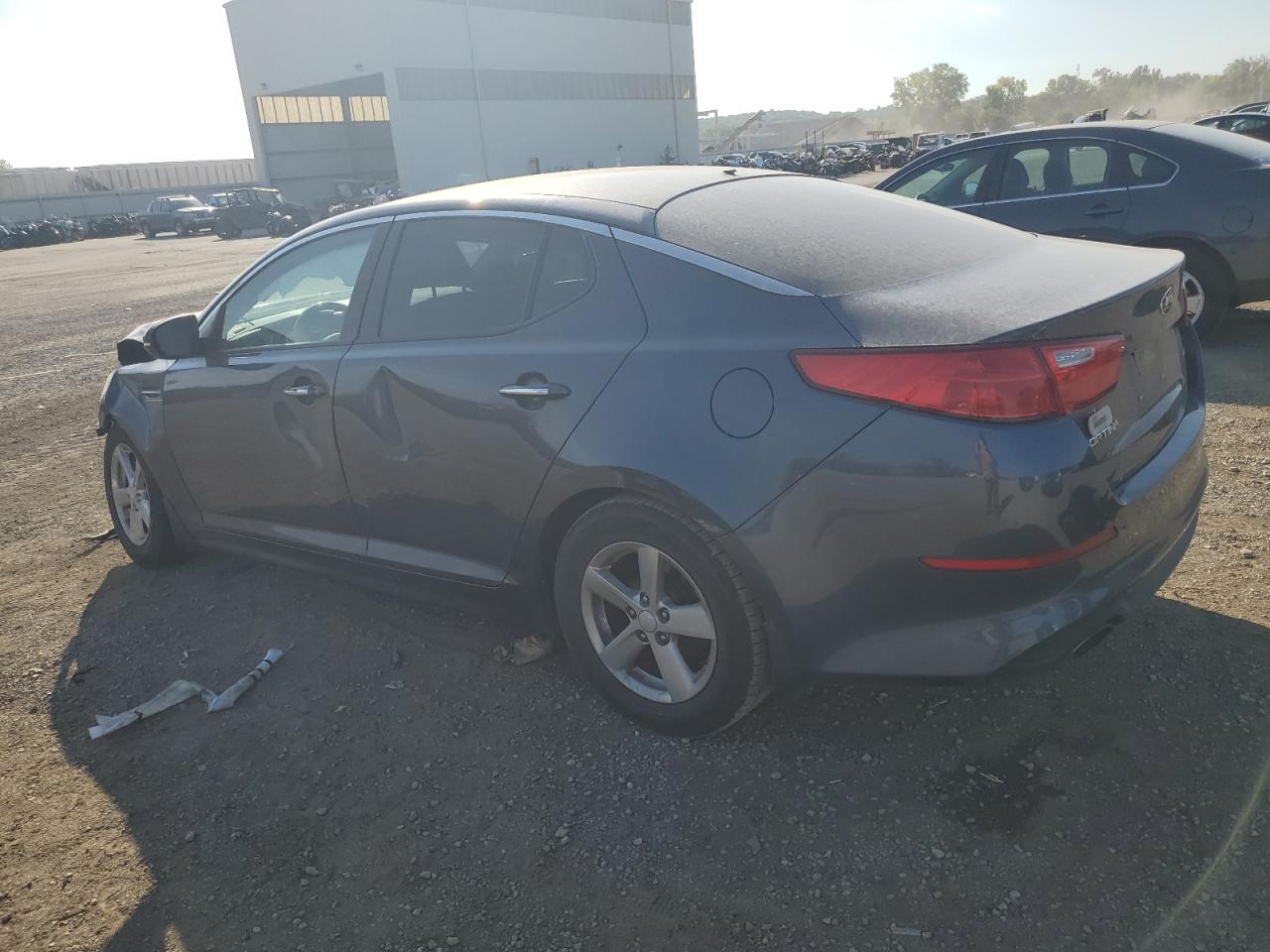 VIN 5XXGM4A75FG480355 2015 KIA OPTIMA no.2