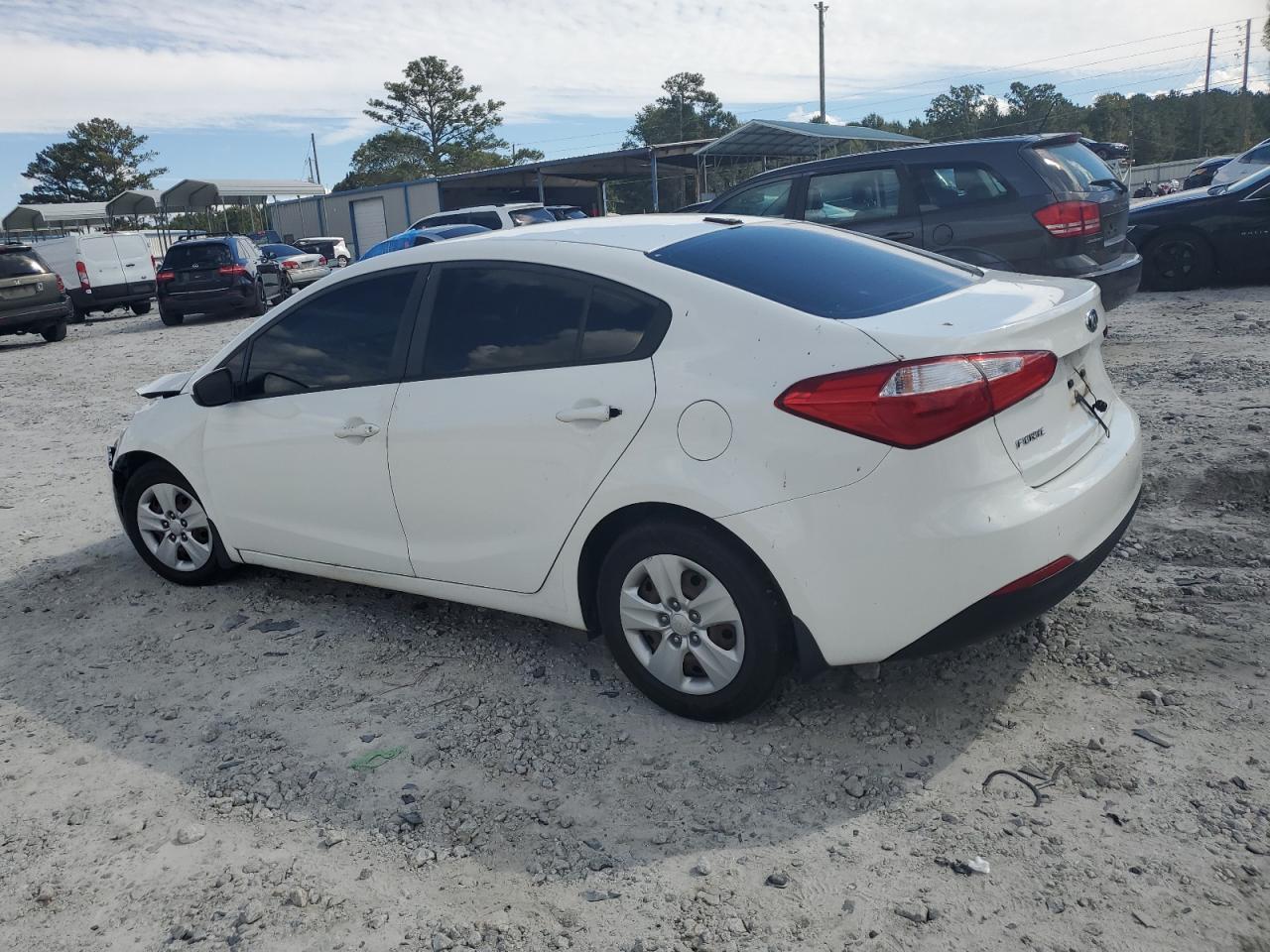 2016 Kia Forte - Image 2