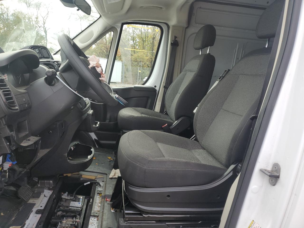 2022 Ram Promaster 2500 2500 High VIN: 3C6LRVDG1NE133539 Lot: 70805115