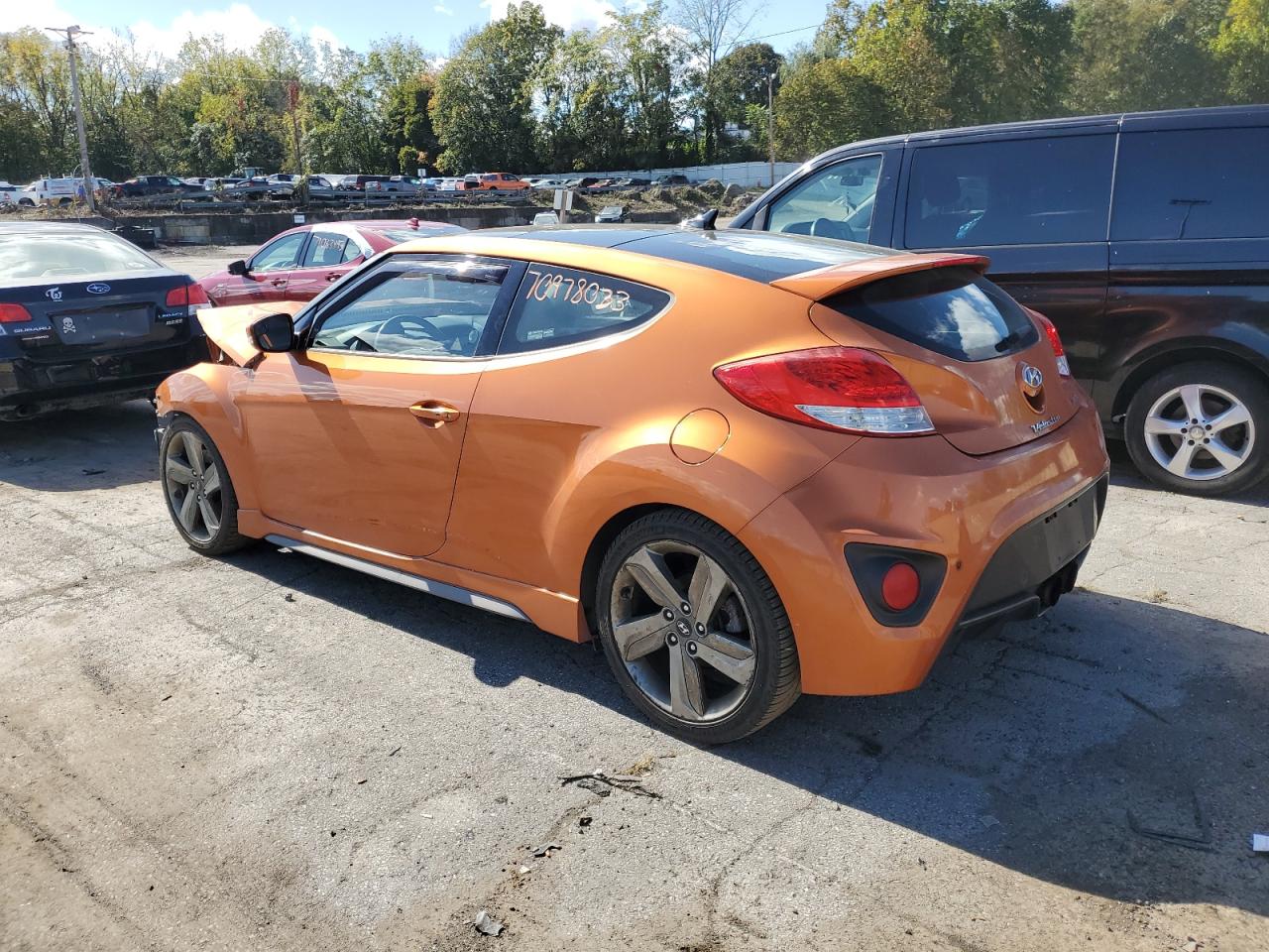 KMHTC6AE2FU232579 2015 Hyundai Veloster Turbo