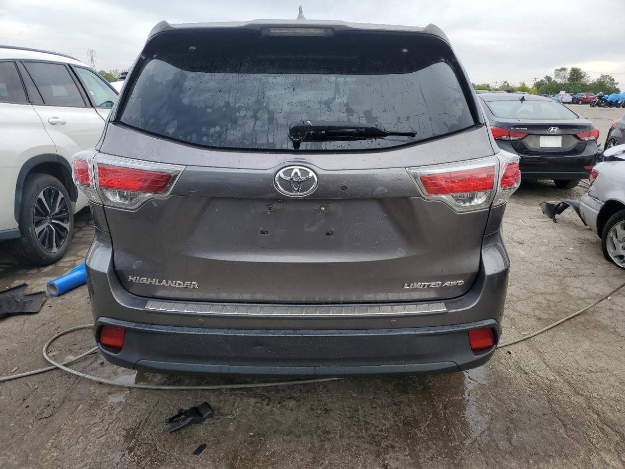 2015 Toyota Highlander Limited VIN: 5TDDKRFH1FS102555 Lot: 71733273