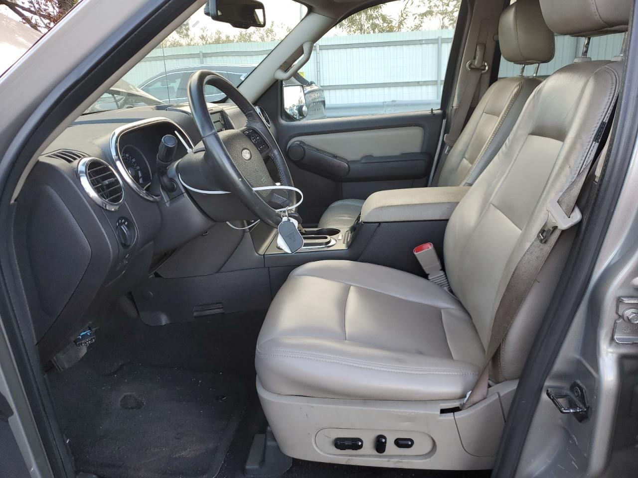 2008 Ford Explorer Xlt VIN: 1FMEU73E68UA36544 Lot: 74407383