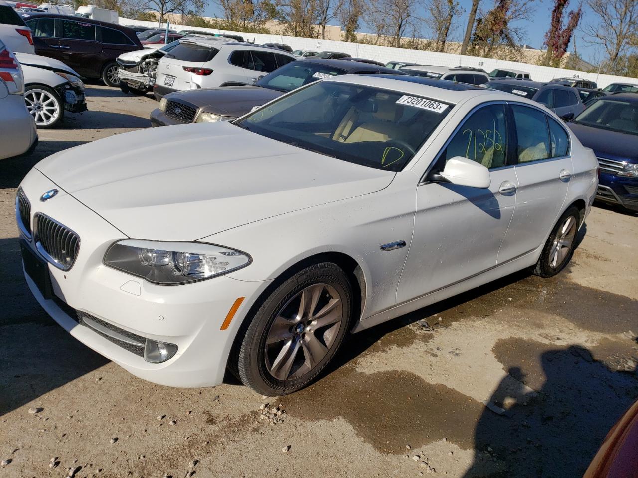 2013 BMW 528 Xi VIN: WBAXH5C55DD113871 Lot: 73201063