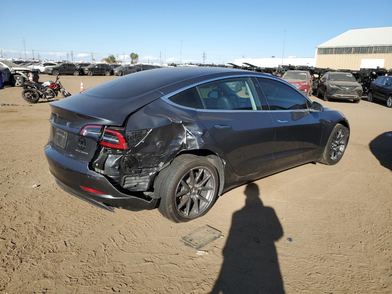 2019 Tesla Model 3 VIN: 5YJ3E1EB4KF205615 Lot: 71073883