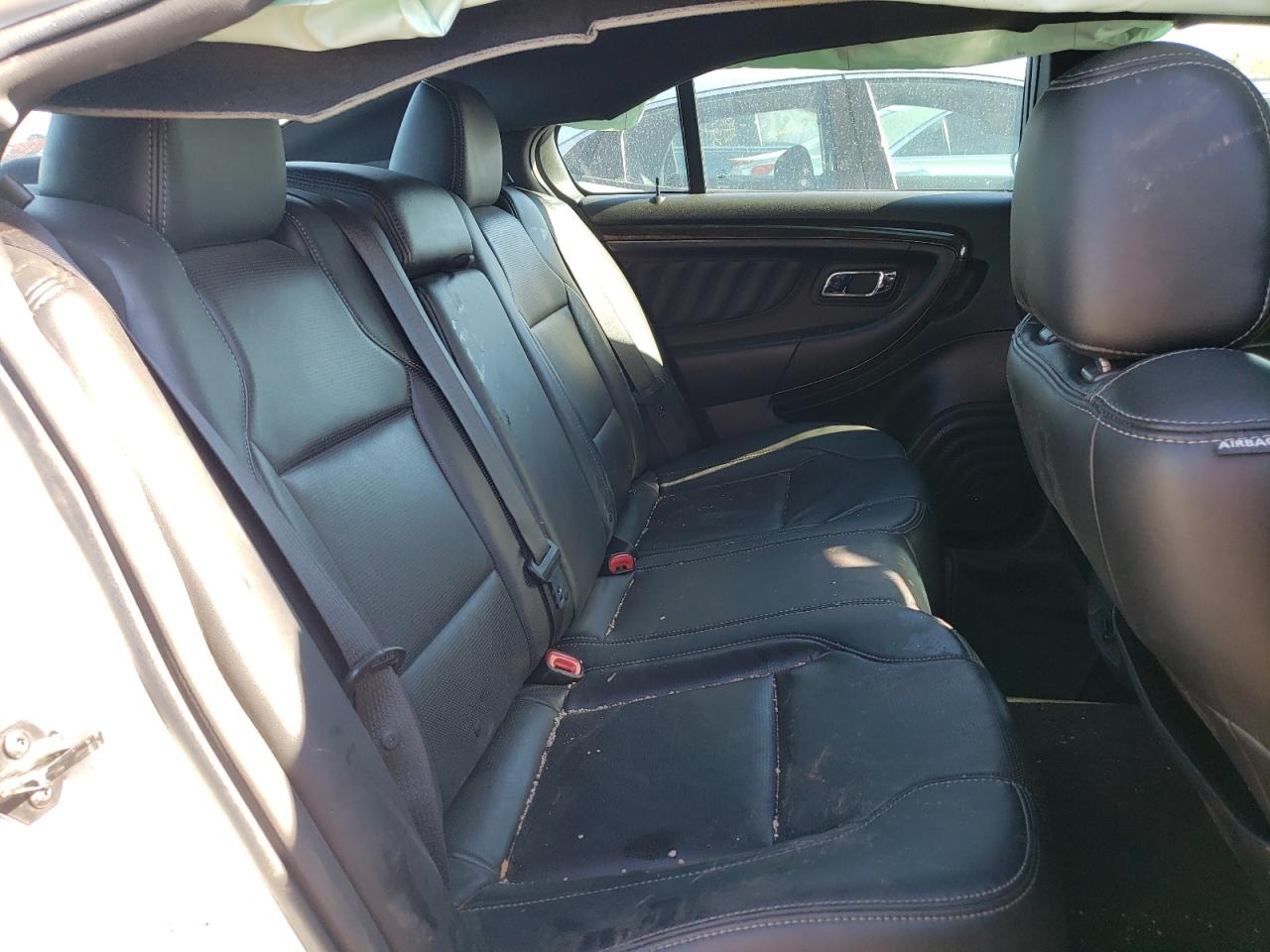 2013 Ford Taurus - Image 10