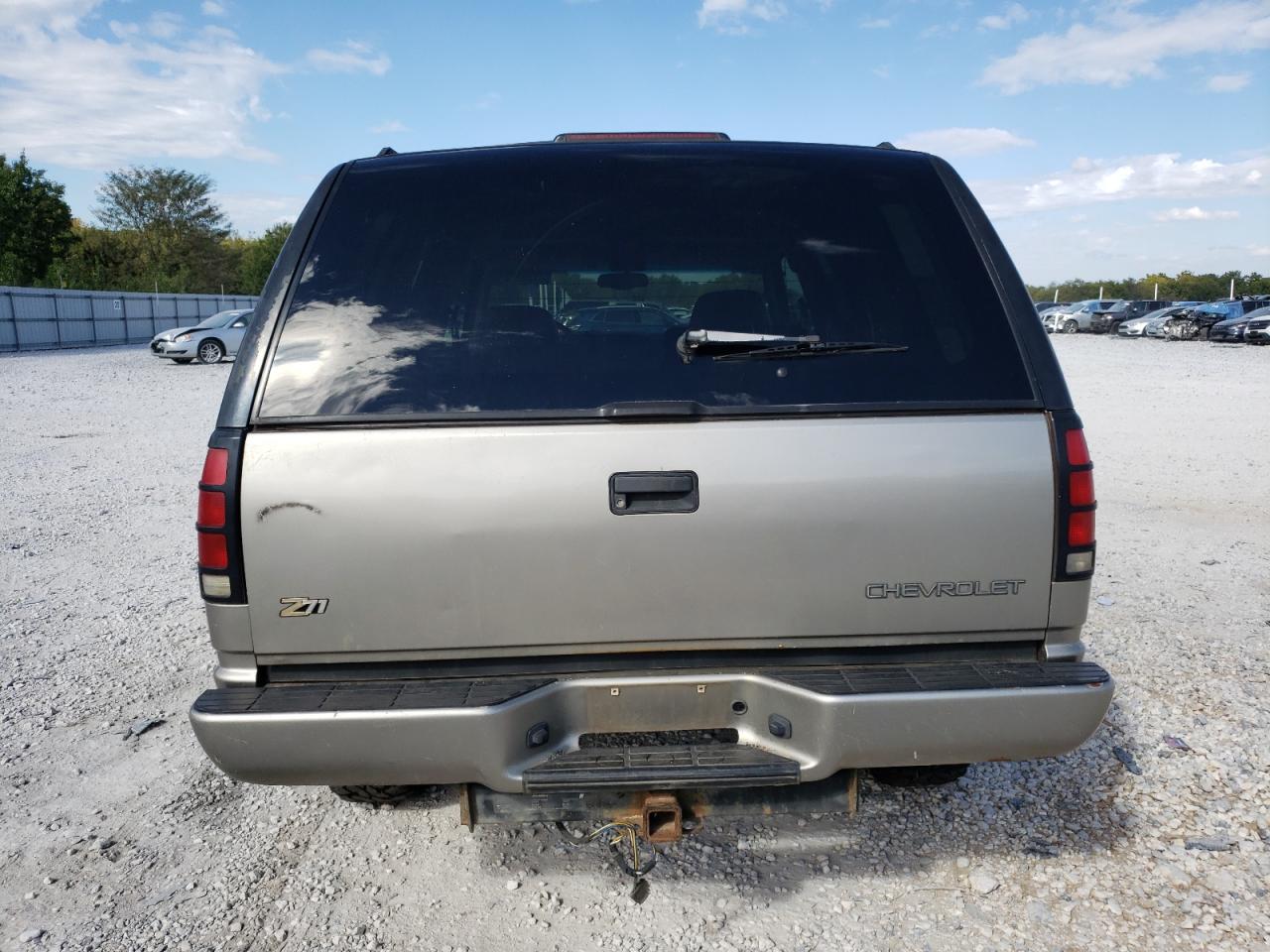 2000 Chevrolet Tahoe K1500 VIN: 1GNEK13R3YR184395 Lot: 80135653