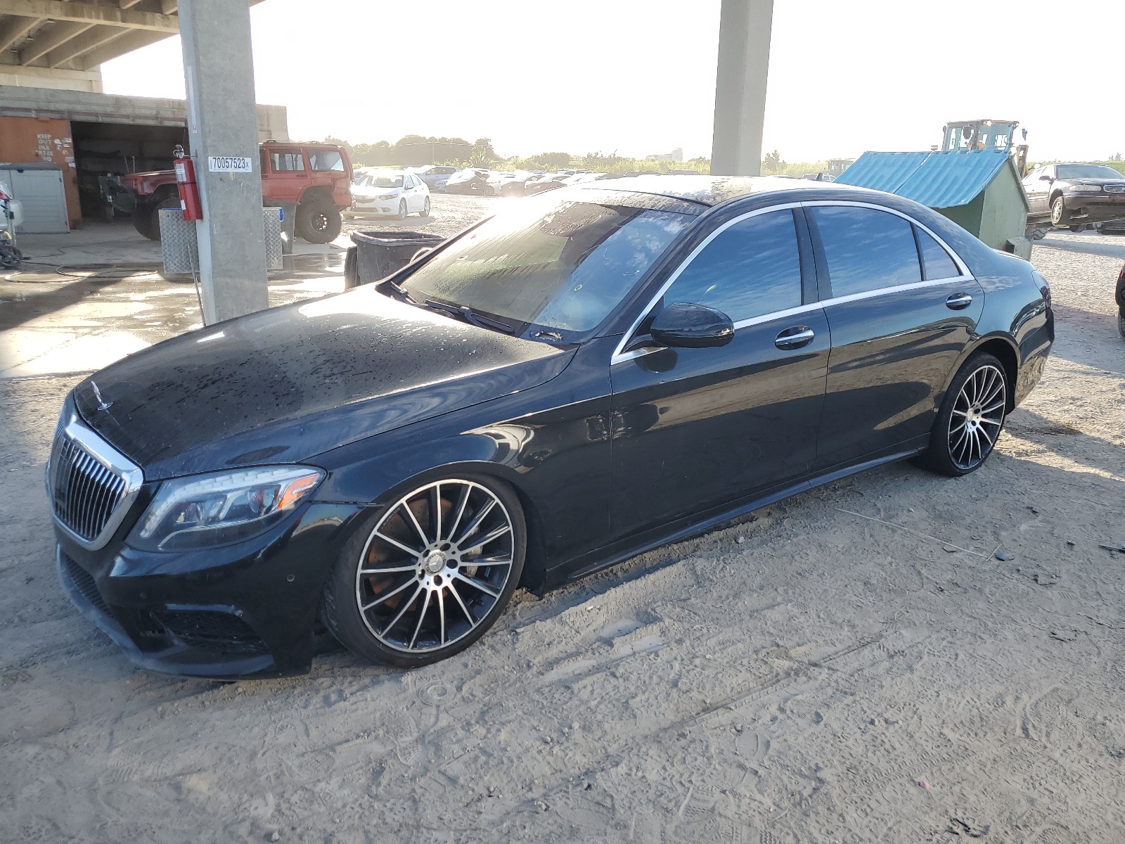 2015 Mercedes-Benz S 550 vin: WDDUG8CB0FA189718