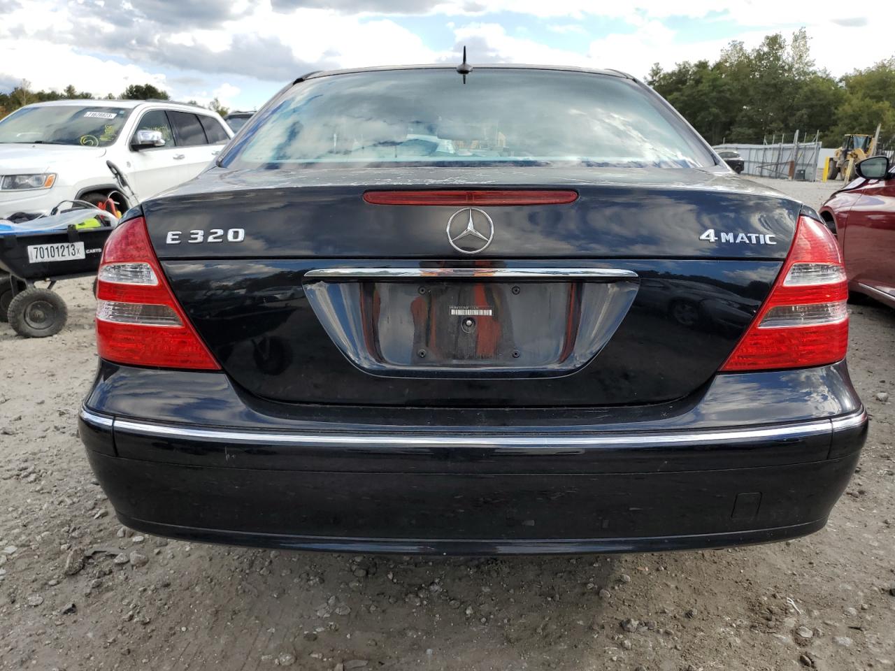 2004 Mercedes-Benz E 320 4Matic VIN: WDBUF82J94X117639 Lot: 64605424