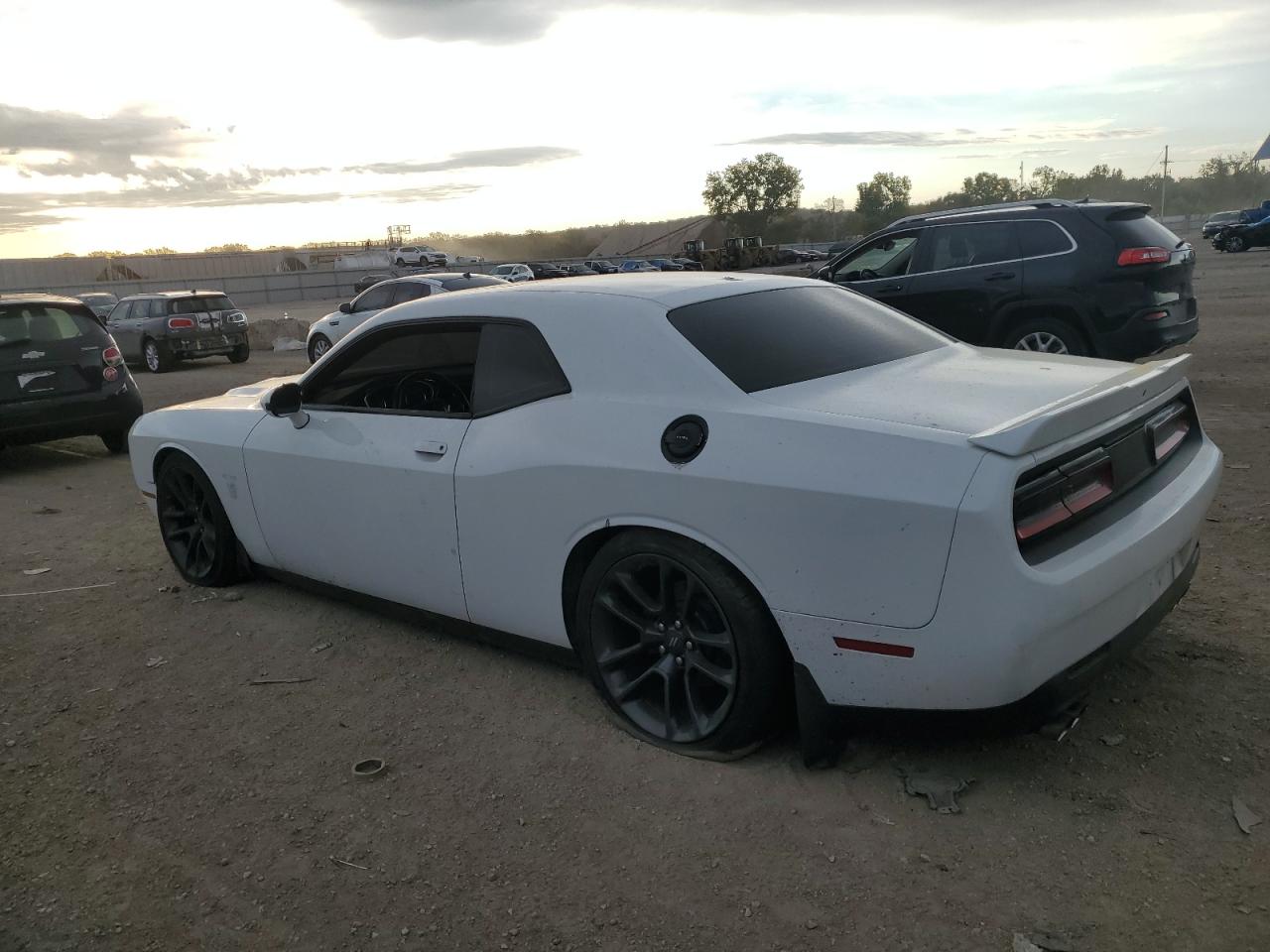 2C3CDZBT2HH513193 2017 Dodge Challenger R/T