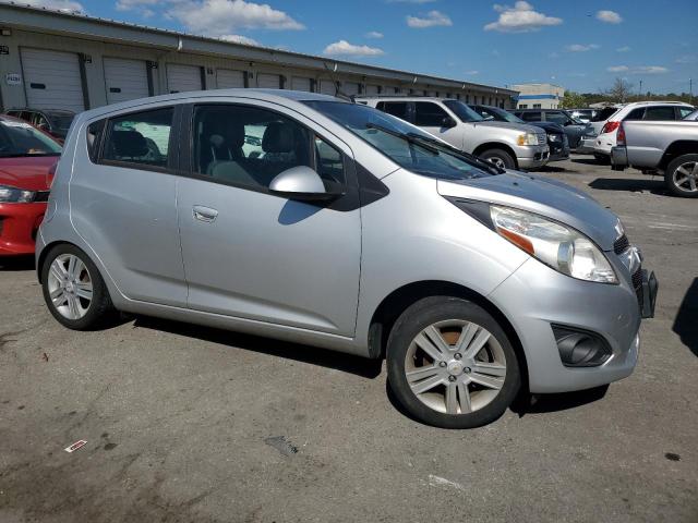  CHEVROLET SPARK 2013 Srebrny