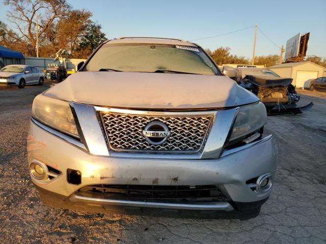  NISSAN PATHFINDER 2015 Srebrny