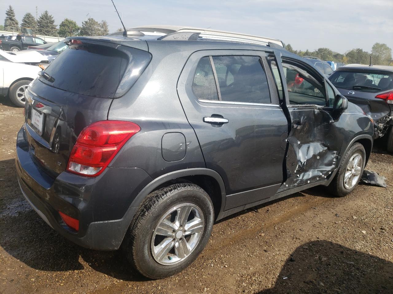 3GNCJLSB2JL223677 2018 Chevrolet Trax 1Lt