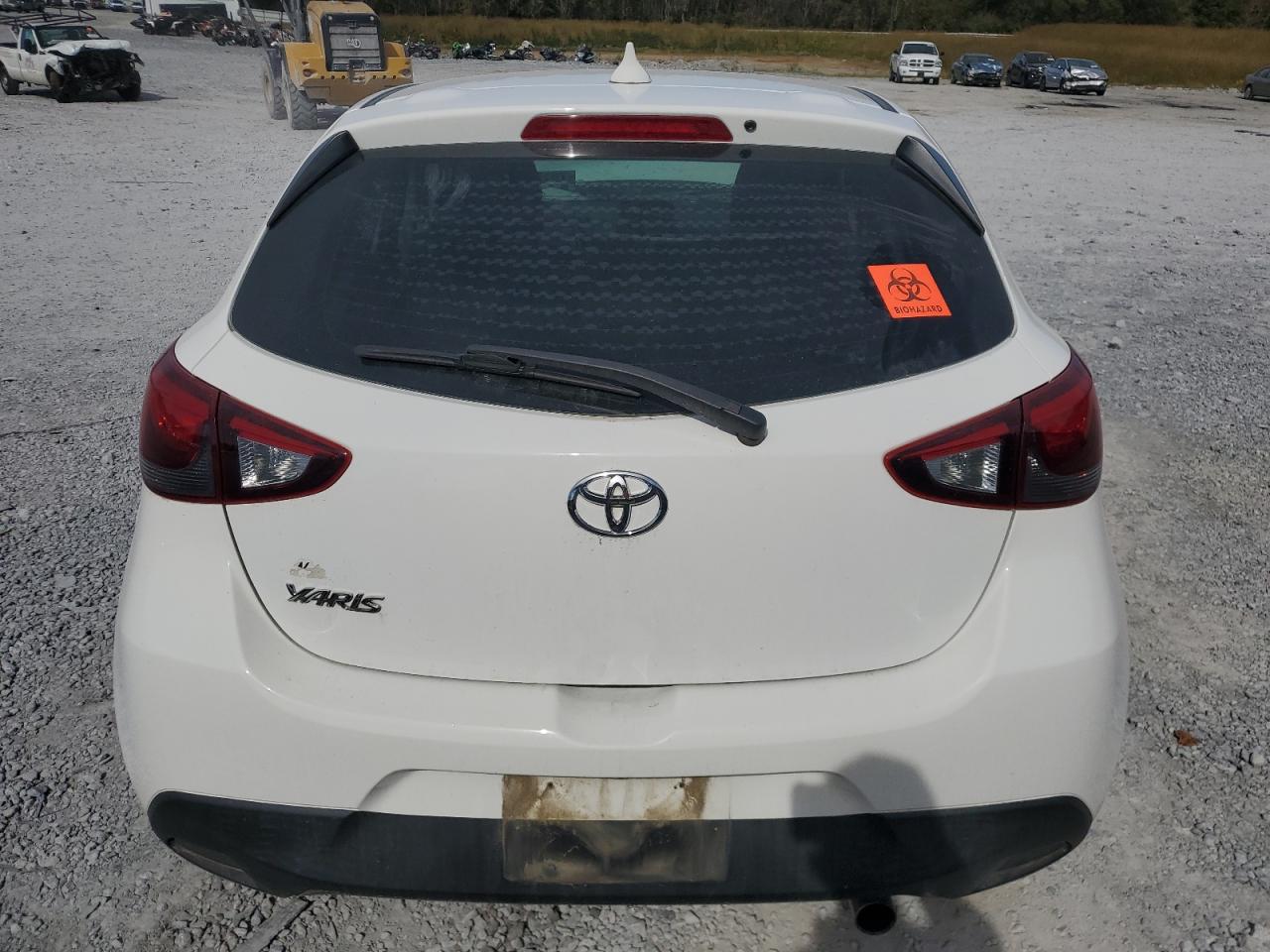 2020 Toyota Yaris Le VIN: 3MYDLBJV6LY707369 Lot: 73198003