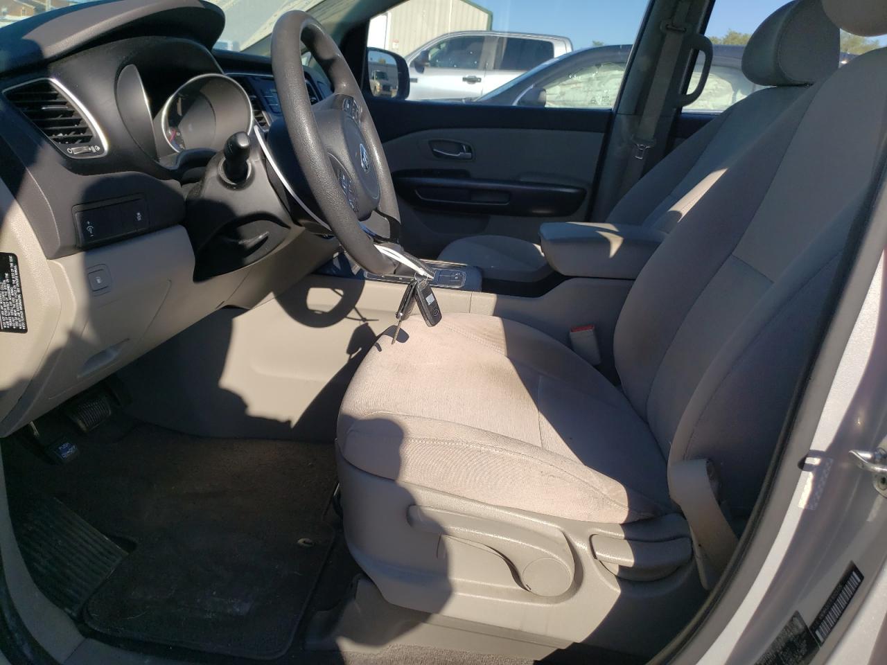 2015 Kia Sedona L VIN: KNDMA5C17F6025726 Lot: 73155313