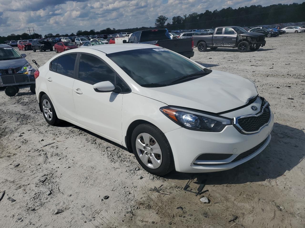 2016 Kia Forte - Image 4