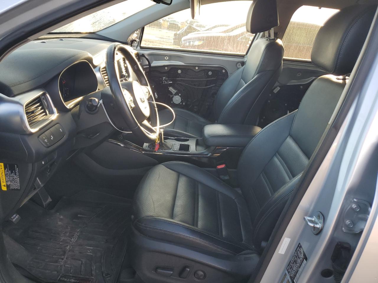2017 Kia Sorento - Image 7