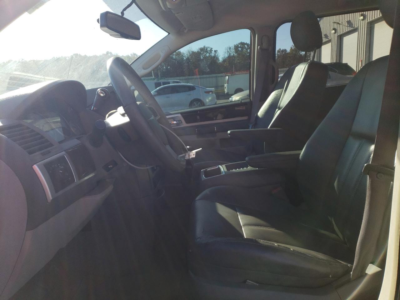 2010 Chrysler Town & Country Touring VIN: 2A4RR5DX0AR126071 Lot: 73218393