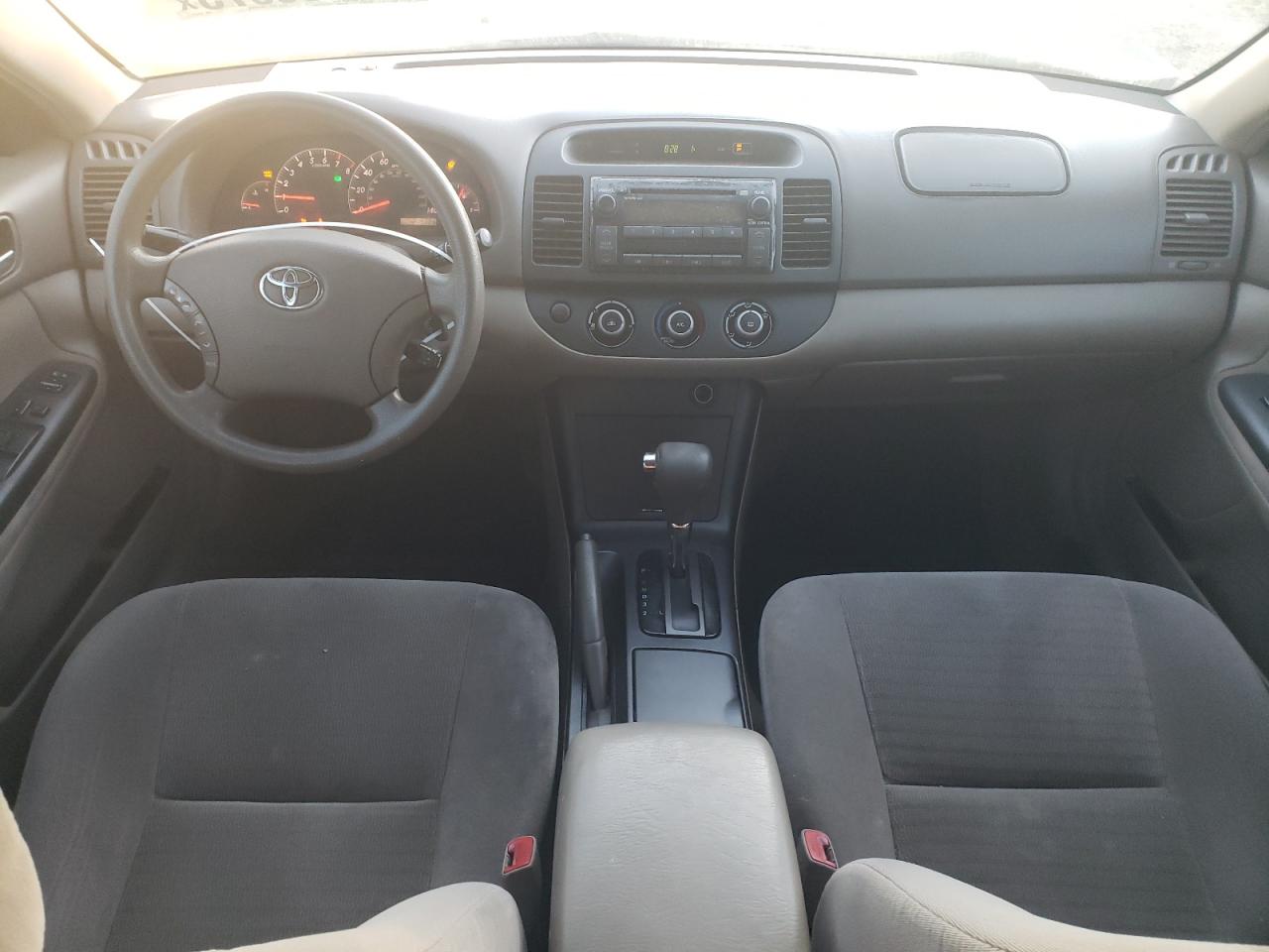 2006 Toyota Camry - Image 8