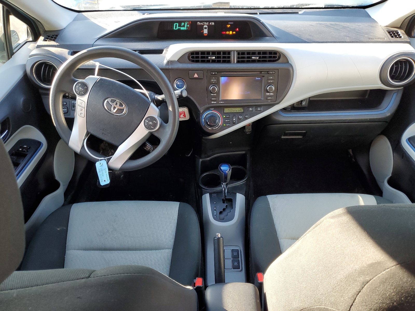 2012 Toyota Prius C vin: JTDKDTB36C1020225