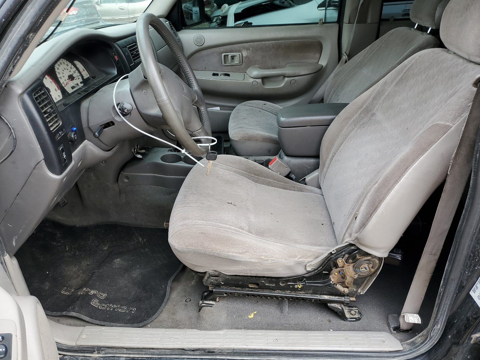 5TEGN92N81Z815271 2001 Toyota Tacoma Double Cab Prerunner