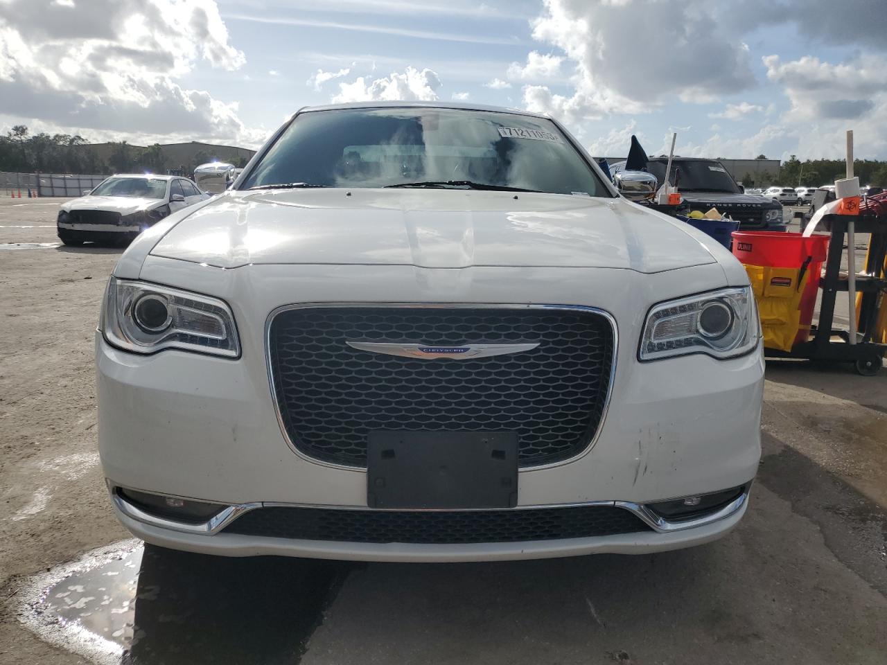 2019 Chrysler 300 Limited VIN: 2C3CCAKG6KH578031 Lot: 71211053