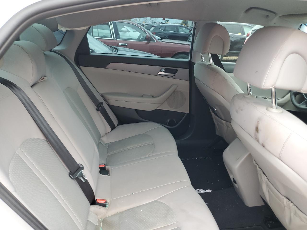 2016 Hyundai Sonata - Image 10
