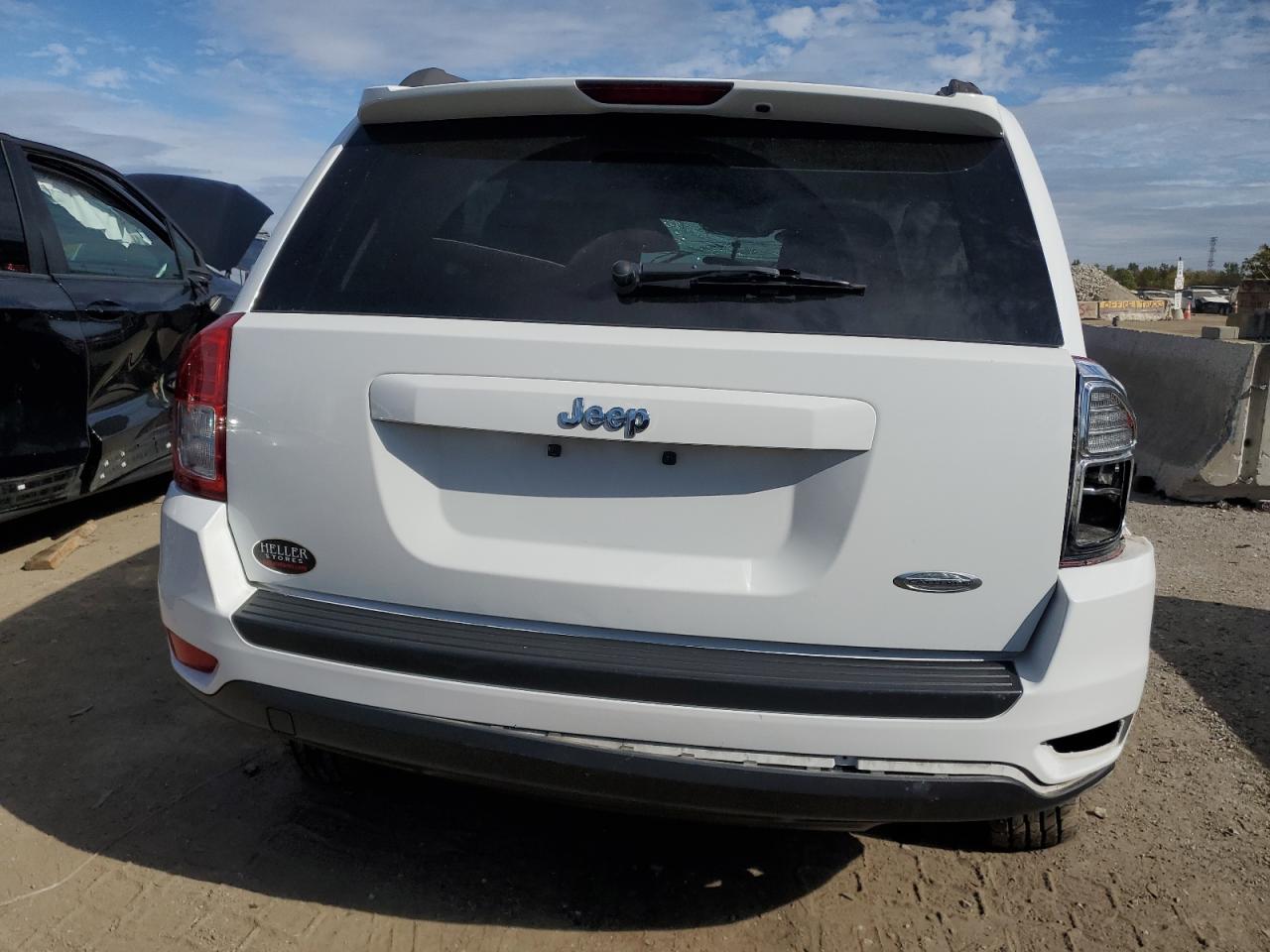 2012 Jeep Compass Latitude VIN: 1C4NJCEA8CD636975 Lot: 71498283