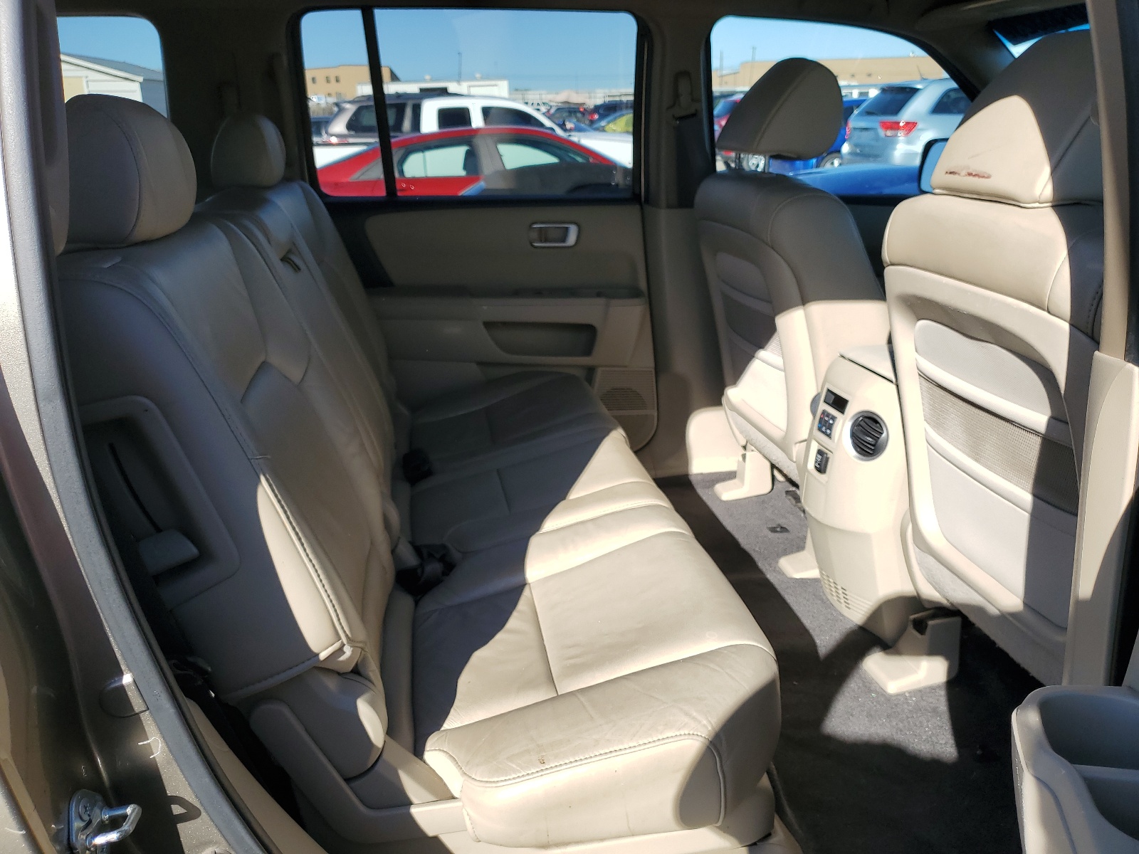 5FNYF3H54BB043330 2011 Honda Pilot Exl