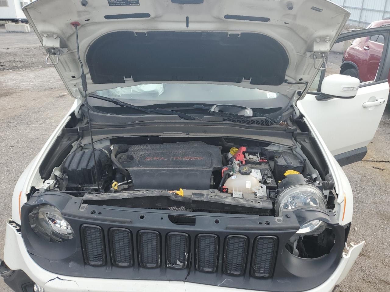 ZACCJBBB9JPH42557 2018 Jeep Renegade Latitude