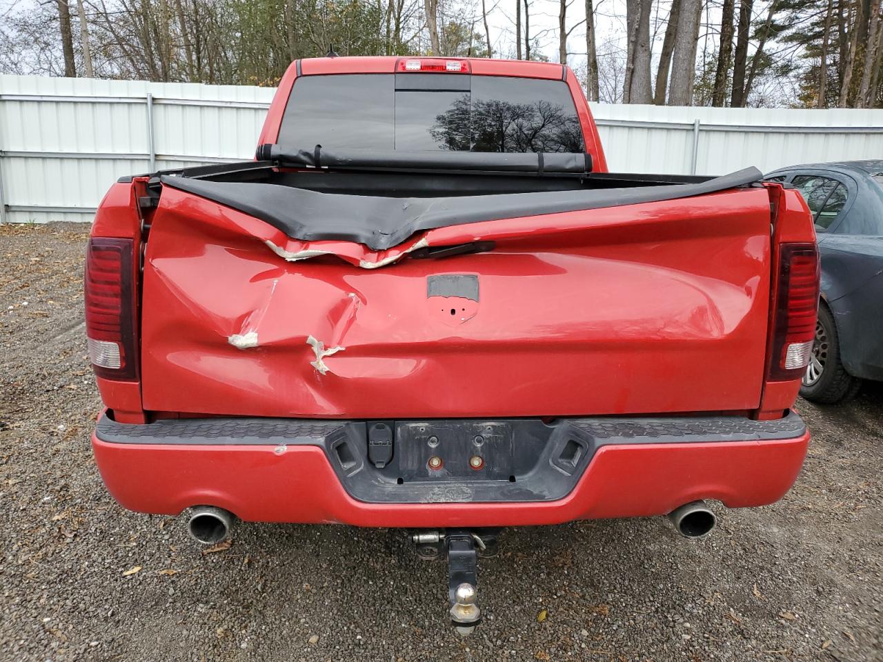 1C6RR7MT9FS607299 2015 Ram 1500 Sport