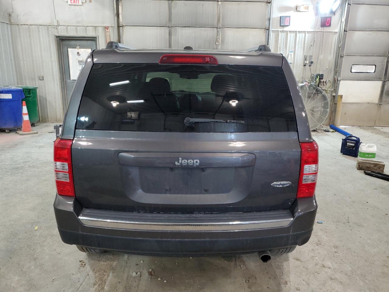 1C4NJPFA5HD187929 2017 Jeep Patriot Latitude