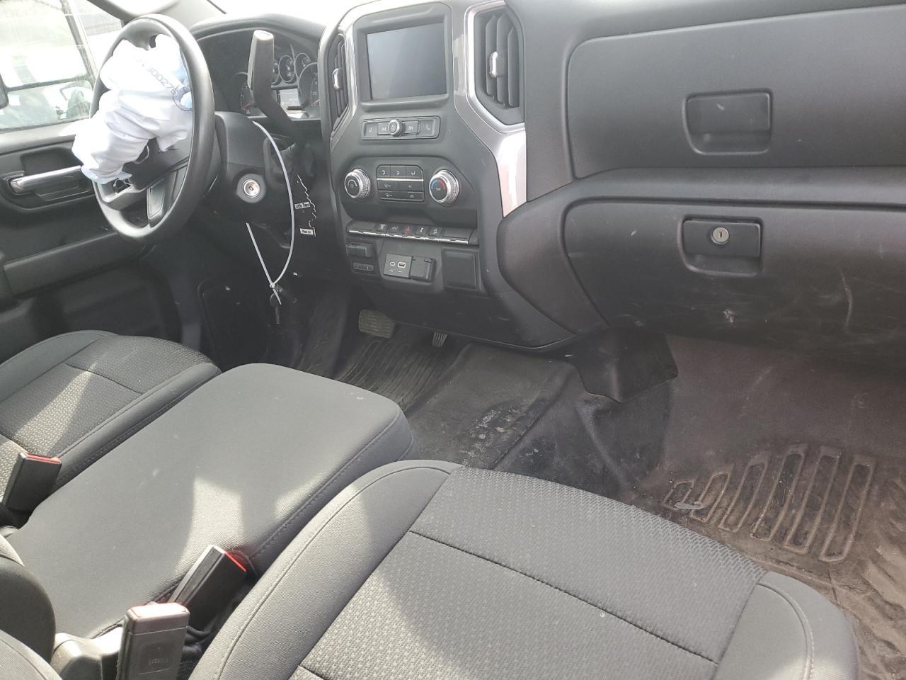 2022 GMC Sierra K2500 Heavy Duty VIN: 1GT39LEY0NF296807 Lot: 71873923