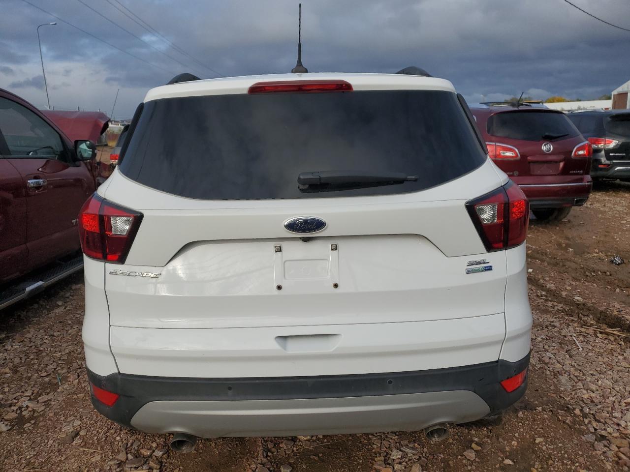 1FMCU9HD5KUA80898 2019 Ford Escape Sel