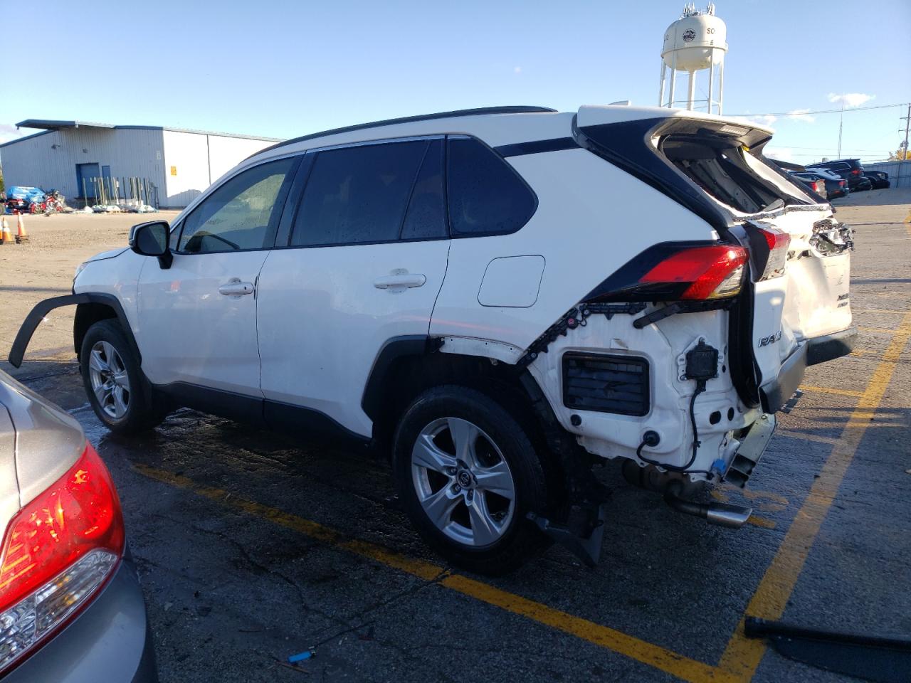 2019 Toyota Rav4 Xle VIN: JTMP1RFV6KD516622 Lot: 72626653