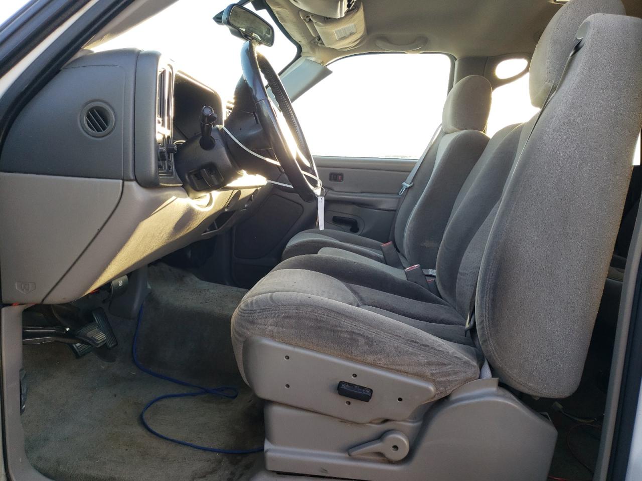 2004 Chevrolet Tahoe C1500 VIN: 1GNEC13V94R122844 Lot: 62131524