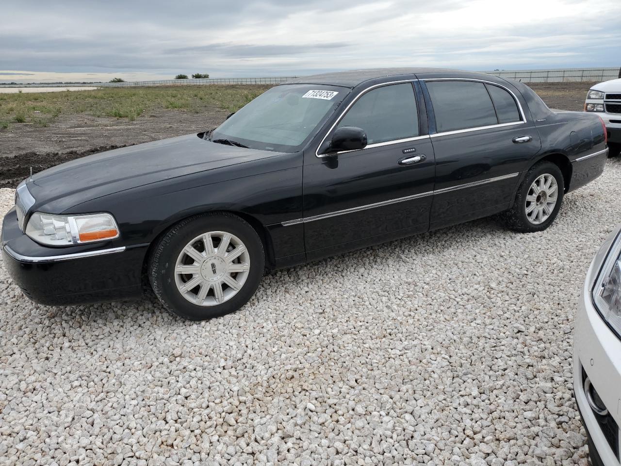 2007 Lincoln Town Car Signature Long Wheelbase იყიდება Temple-ში, TX - Hail