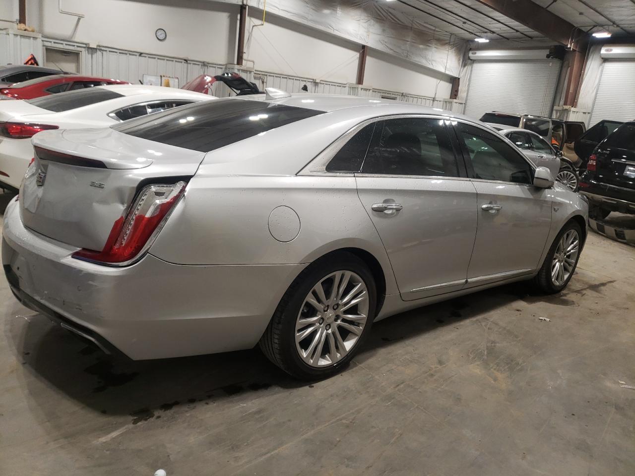 2G61M5S3XJ9131962 2018 Cadillac Xts Luxury