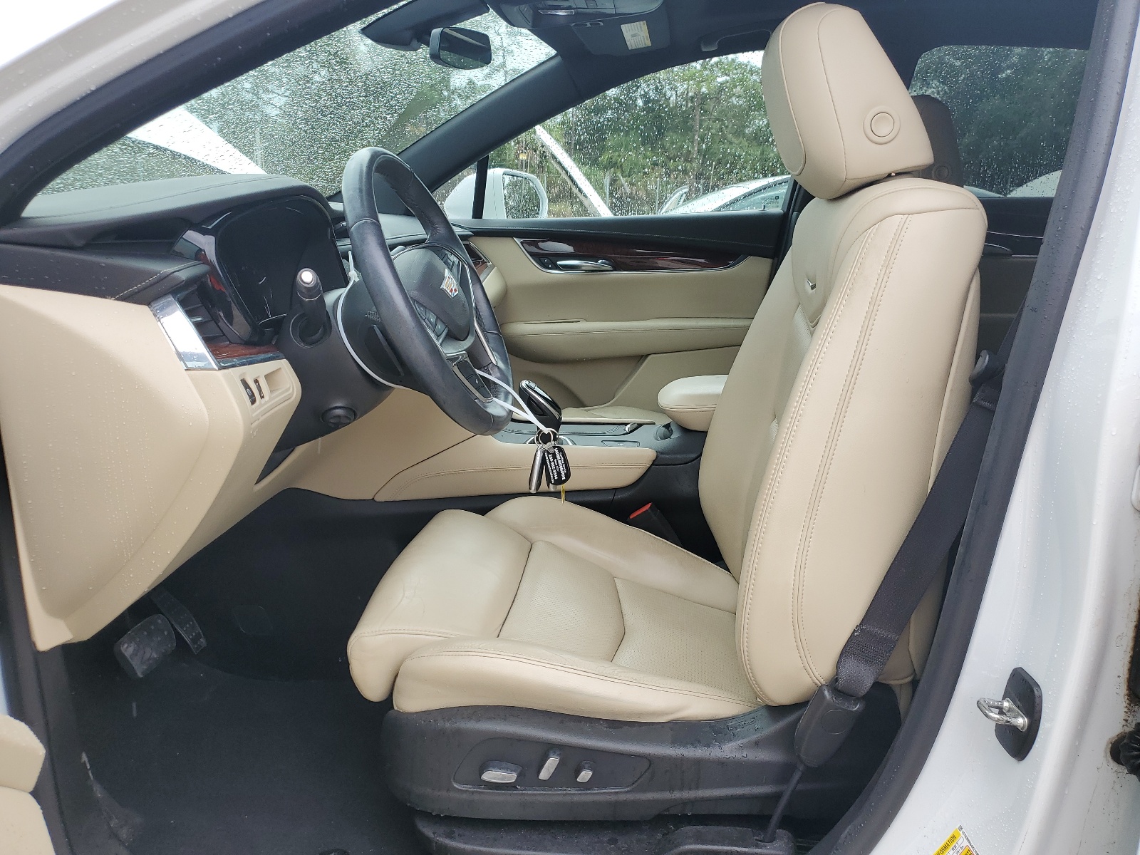 1GYKNBRS4HZ109542 2017 Cadillac Xt5 Luxury