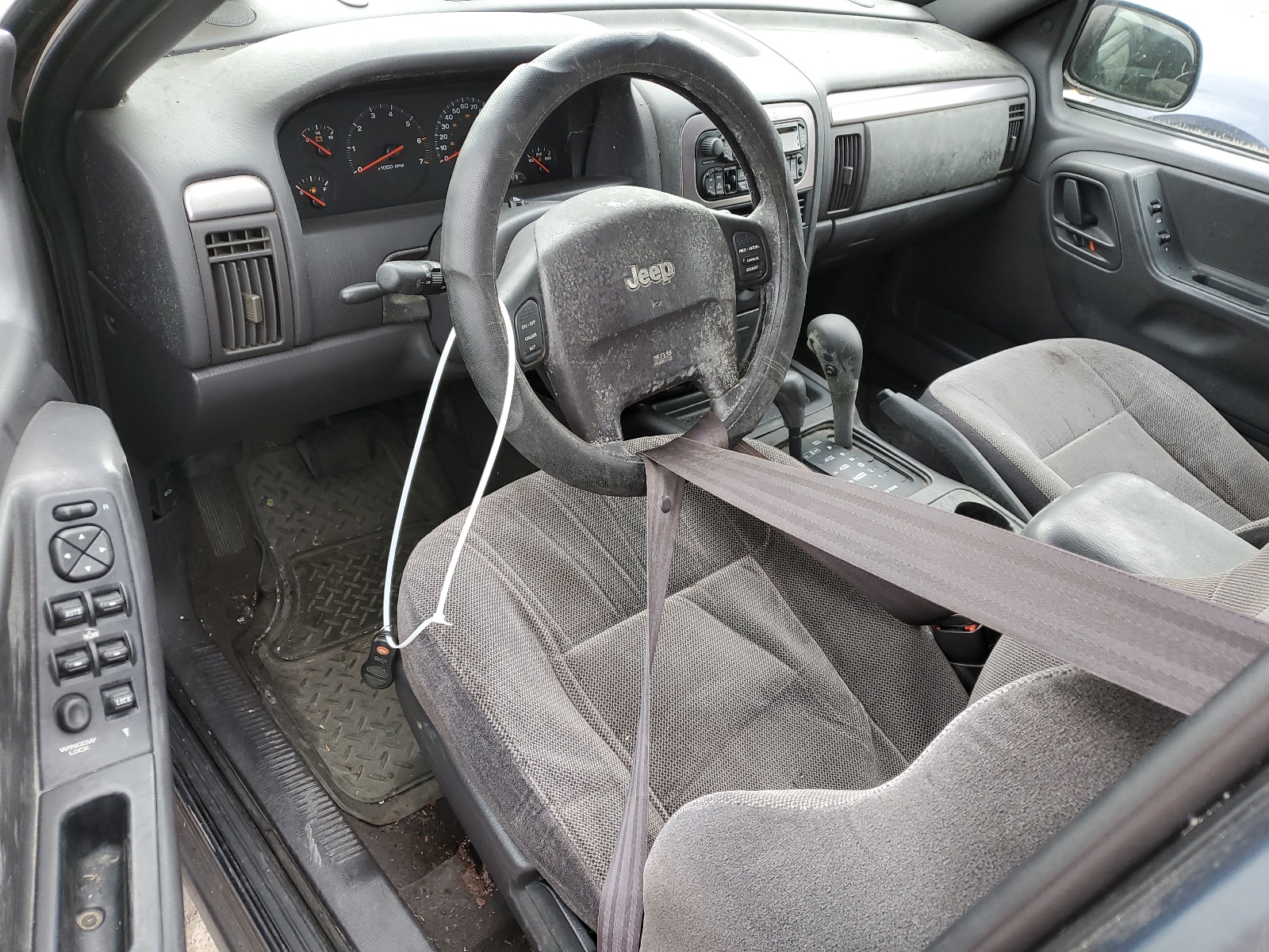 1J4GW48S11C653893 2001 Jeep Grand Cherokee Laredo