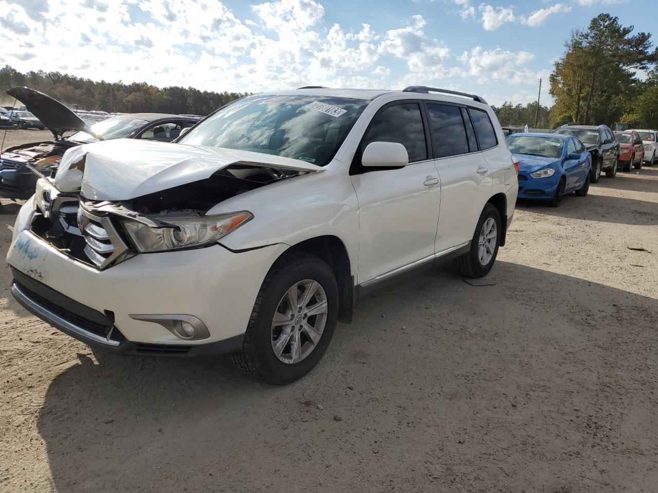 2013 Toyota Highlander Base VIN: 5TDZK3EH6DS111902 Lot: 72780103