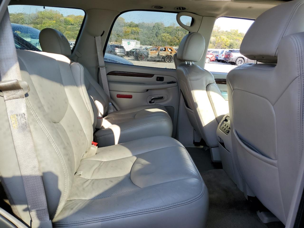 2004 Cadillac Escalade Luxury VIN: 1GYEK63NX4R284503 Lot: 51478885