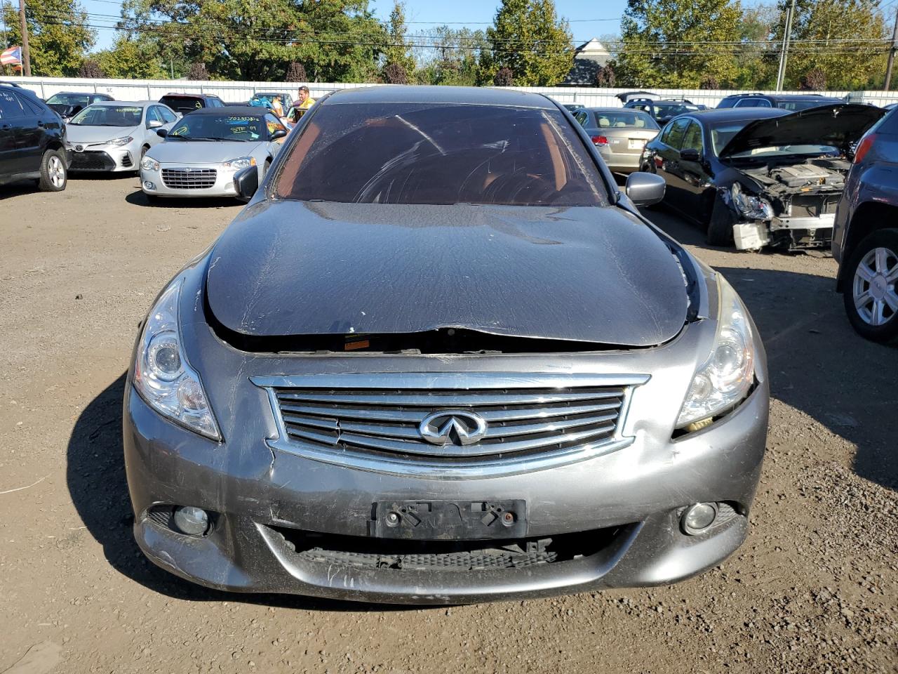 JN1CV6AR5FM522318 2015 Infiniti Q40