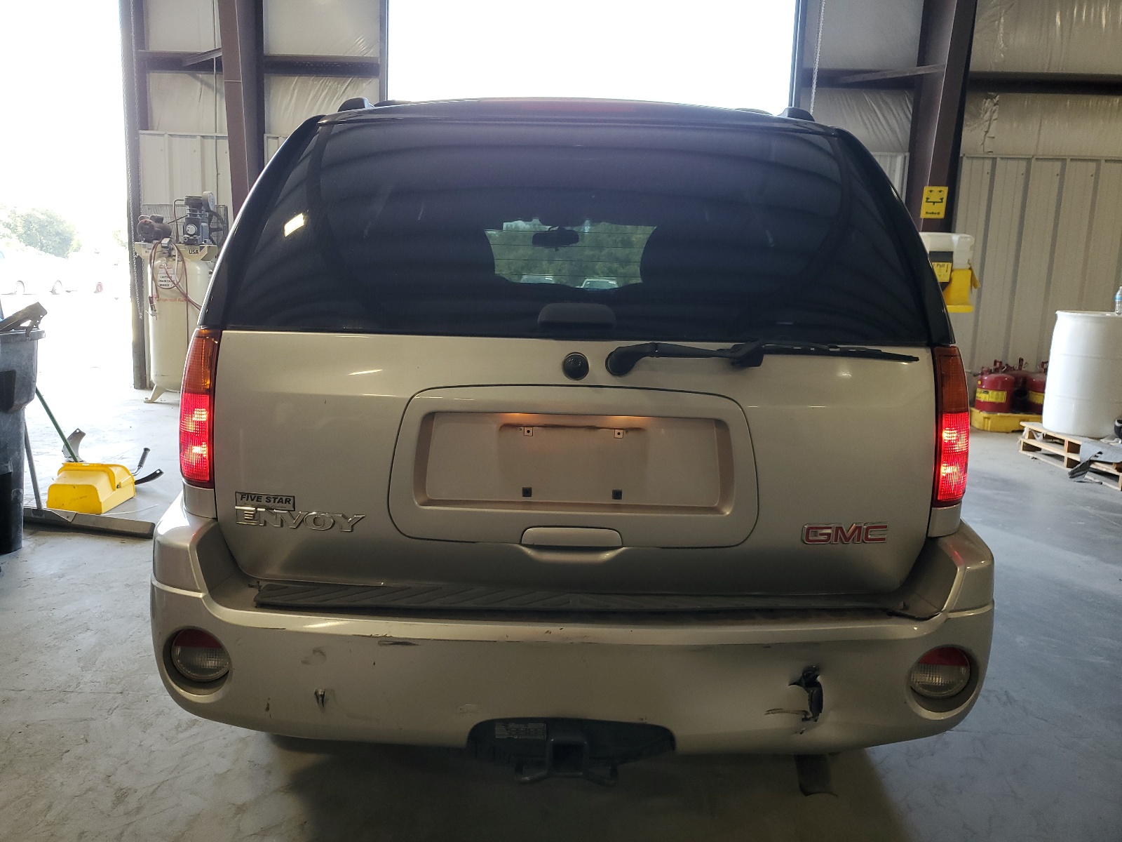 1GKDS13S852165065 2005 GMC Envoy