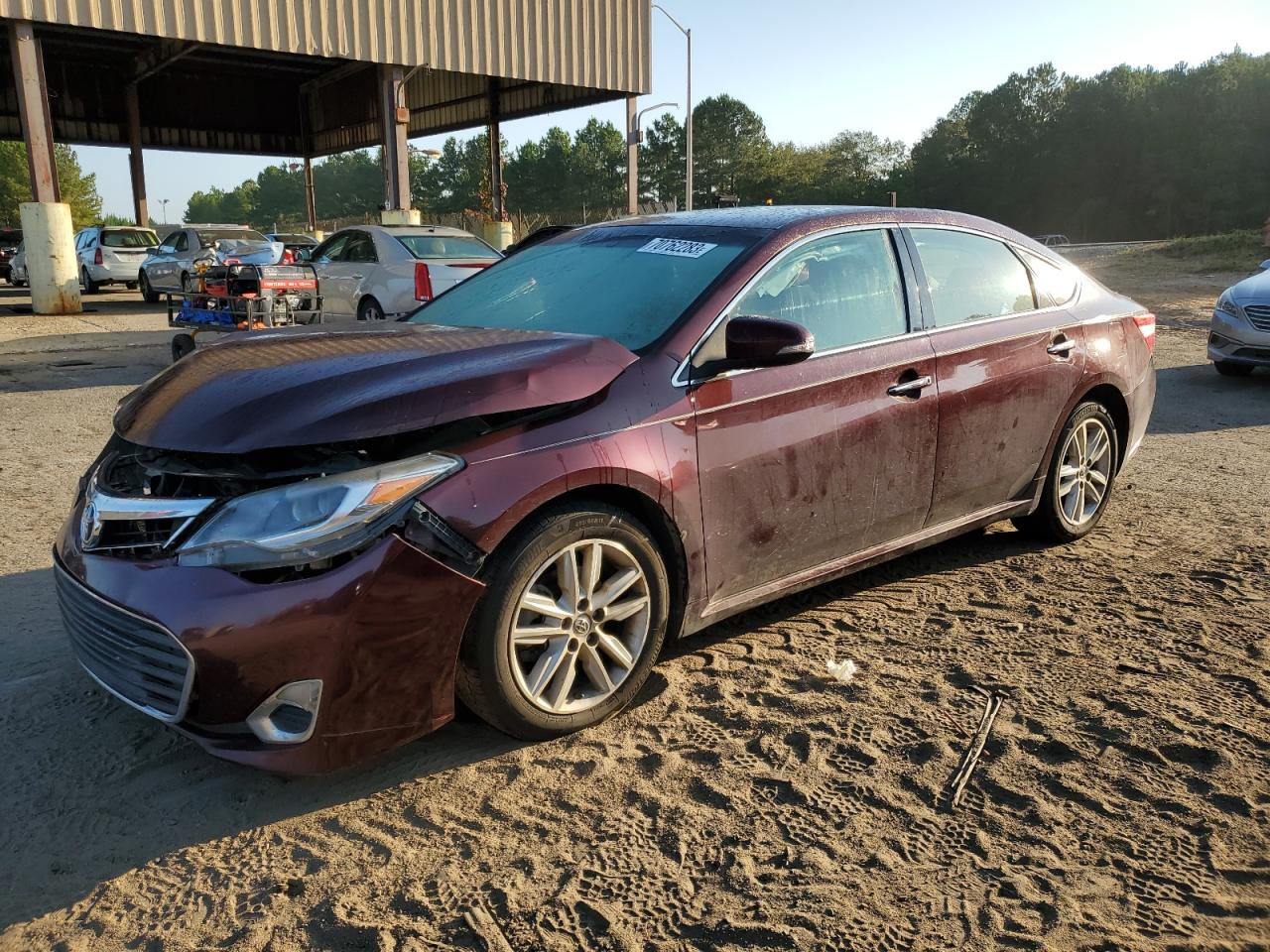 2015 Toyota Avalon - Image 1