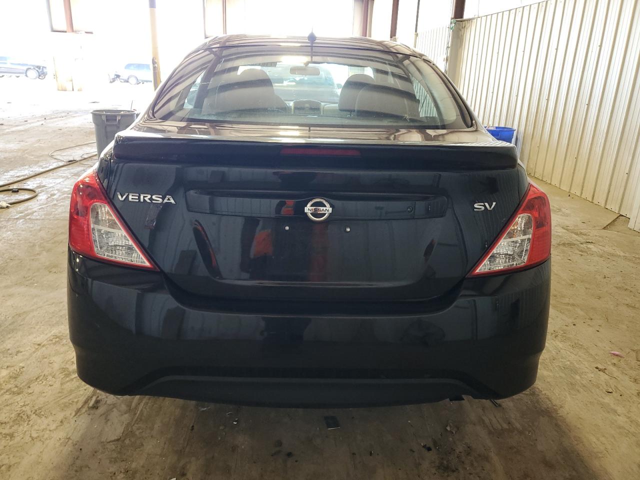 2018 Nissan Versa S VIN: 3N1CN7AP1JL839522 Lot: 71811353